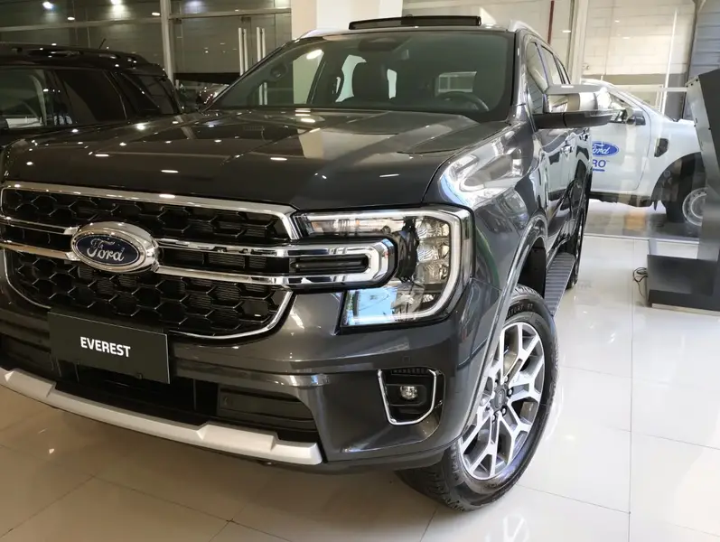Ford EVEREST 2.3 TITANIUM AT 2026