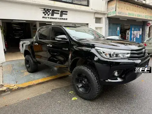 Toyota Hilux Pick-Up 2.8 Cd Srx 177cv 4x4 At 2016