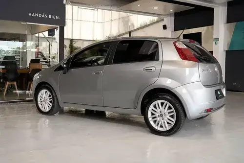 Fiat Punto 1.6 Essence 2011
