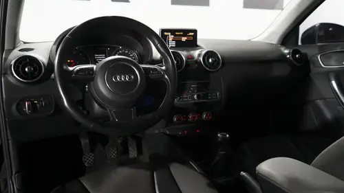 Audi A1 SPORTBACK AMBITION 2016