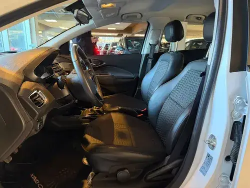 Nissan Versa 1.6 Advance Mt 2016