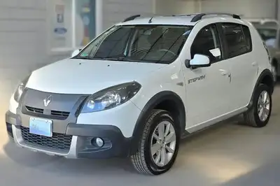 Renault Sandero Stepway 1.6 Privilege Plus 105cv 2013