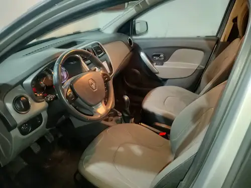 Renault Logan 1.6 Privilege 105cv 2015