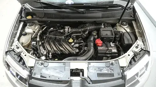 Renault Logan 1.6 16v Life 2025