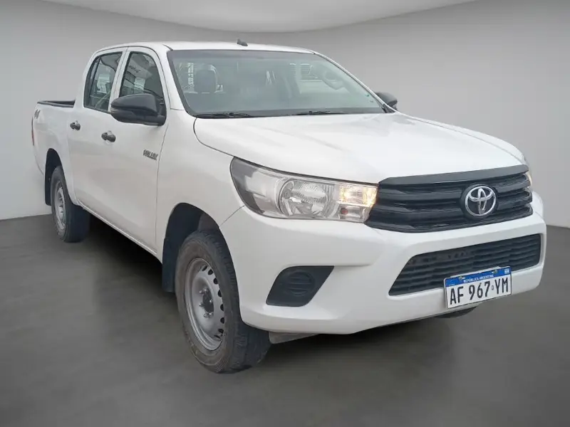 Toyota Hilux 4X4 DC DX 2.4 6MT 2023