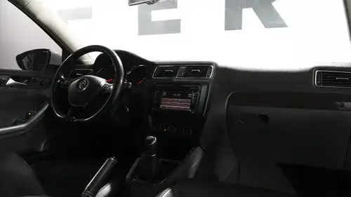 Volkswagen Vento 2.5 Luxury 170cv 2015