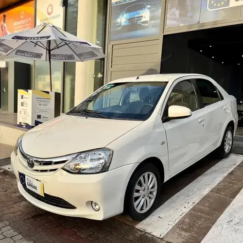 Toyota Etios 1.5 Sedan Xls 2014