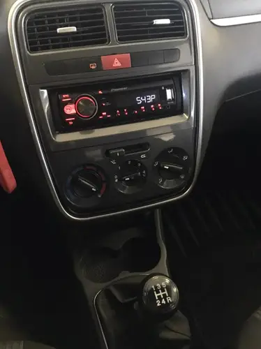 Fiat Punto 1.4 Attractive 2012