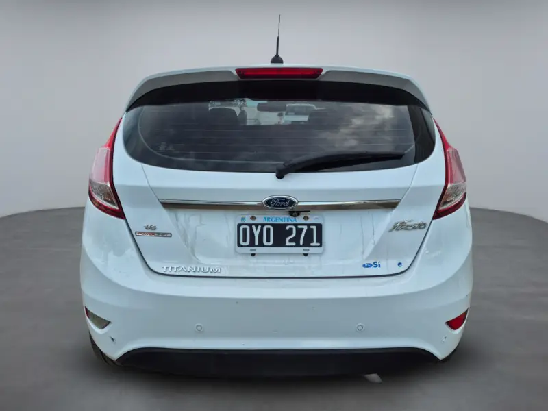 Ford Fiesta 1.6L TITANIUM POWERSHIF 2015