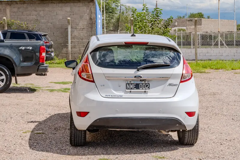Ford Fiesta Titanium At. 2014