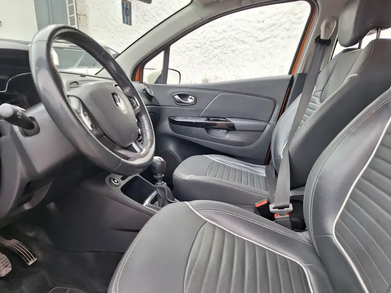 Renault Captur INTENS 2.0 5P 2017