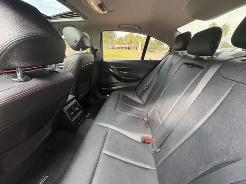 BMW Serie 3 2.0 328i Sedán Sport 245cv 2014