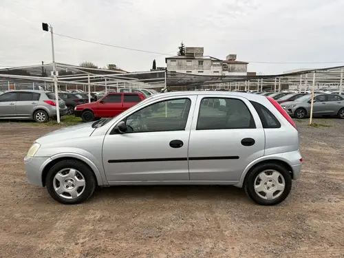 Chevrolet Corsa II 5 P GL AA DIR GAS 1.8 2007