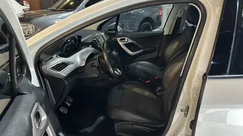 Peugeot 208 1.6 Feline 2017