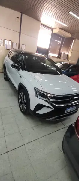 Volkswagen TAOS TAOS 1,4 250 TSI HIGHLINE A/T BITONO 2024