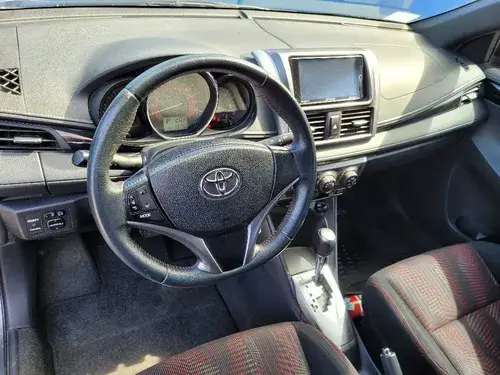 Toyota Yaris 1.5 107cv Cvt 2017