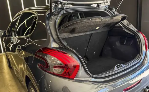 Peugeot 208 1.6 5P FELINE 2018