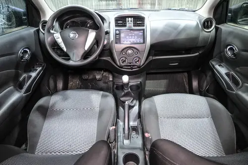 Nissan Versa 1.6 Advance Mt 2020