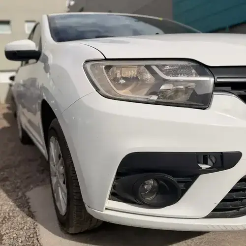 Renault Logan 1.6 16v Zen 2021