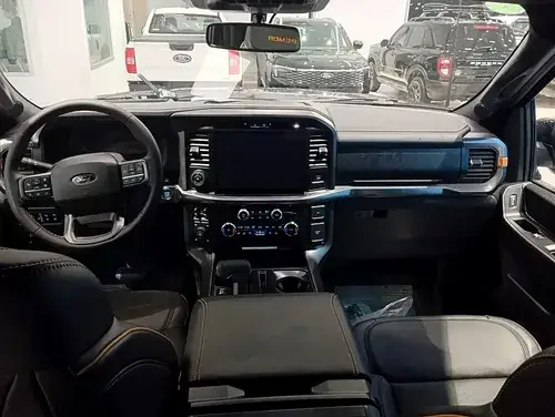 Ford F-150 5.0L V8 Tremor 4X4 At 2025