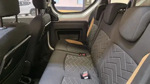Renault Kangoo Ii 1.6 Sce Stepway 2025