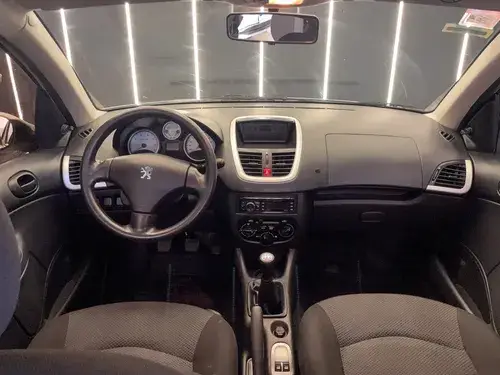 Peugeot 207 1.4 HDI 5 P XS/ALLURE 2015