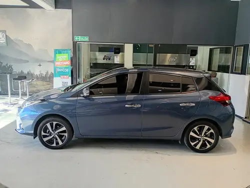 Toyota Yaris S 1.5 CVT 2022