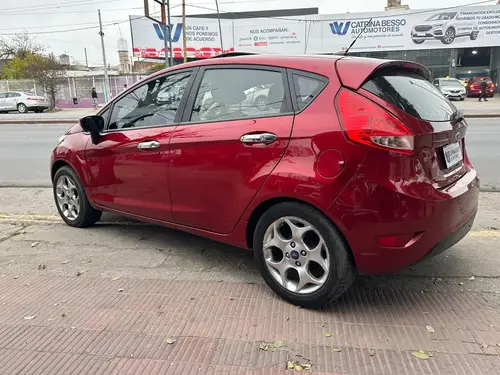 Ford Fiesta Kinetic 1.6 Titanium 120cv 2013