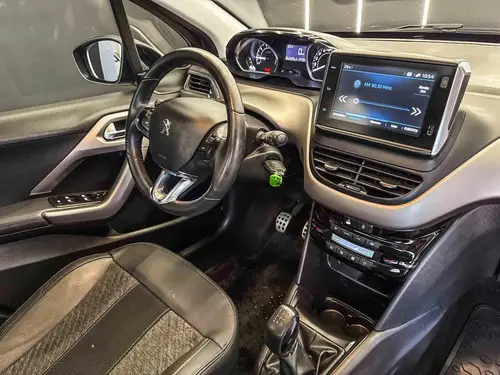 Peugeot 208 1.6 5P FELINE 2018