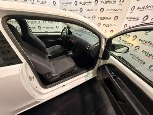 Volkswagen Up! 1.0 TAKE AA 3P L14 2017