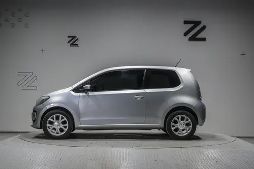 Volkswagen Up! 1.0 High Up! 75cv 3 p 2016