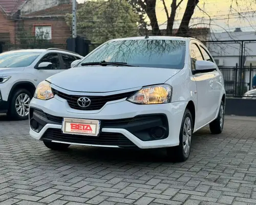Toyota Etios 1.5 XS 4P L16 2018