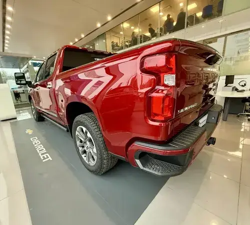 Chevrolet Silverado 5.3 V8 High Country 2026