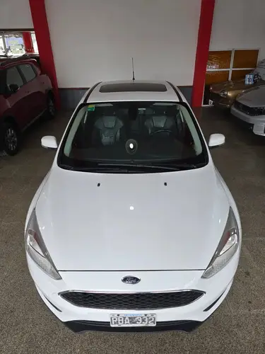 Ford Focus III 2.0 Sedan Se Plus At6 2015
