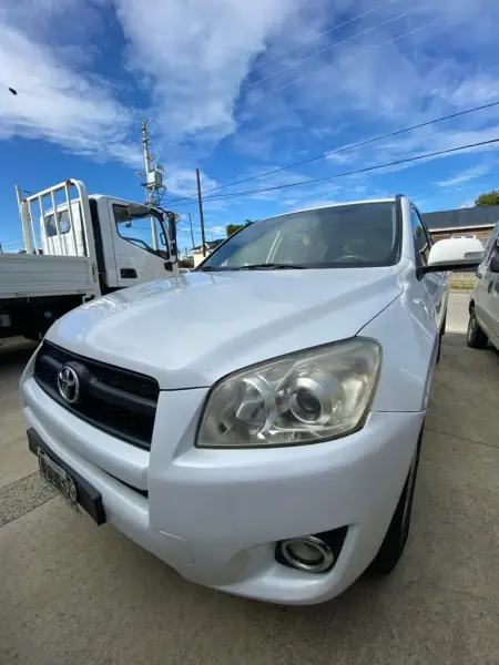 Toyota RAV 4 4X2 A/T FULL 2012