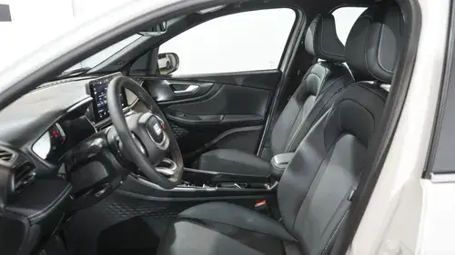 Fiat FASTBACK 1.3 T270 At6 2025