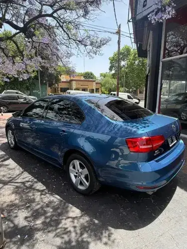 Volkswagen Vento 2.5 Advance Plus 170cv 2015