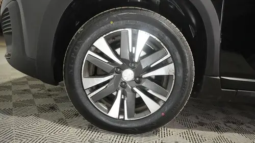 Peugeot 2008 1.6 Feline 2022