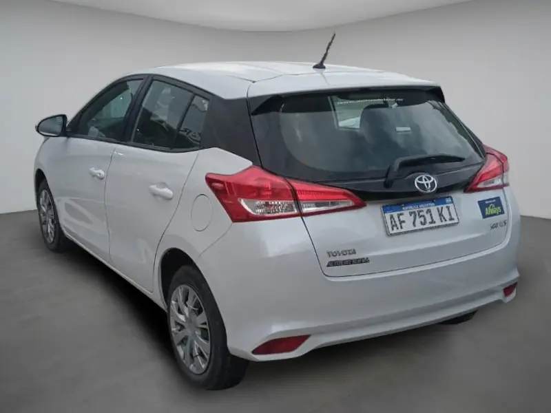Toyota Yaris XS 1.5 6M/T 5P 2023