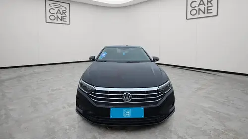 Volkswagen Vento 1.4 TSI HIGHLINE AQ TIPTRONIC L18 2018
