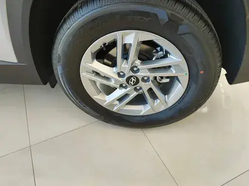Hyundai Tucson 2.0 Safety 2Wd At 2026