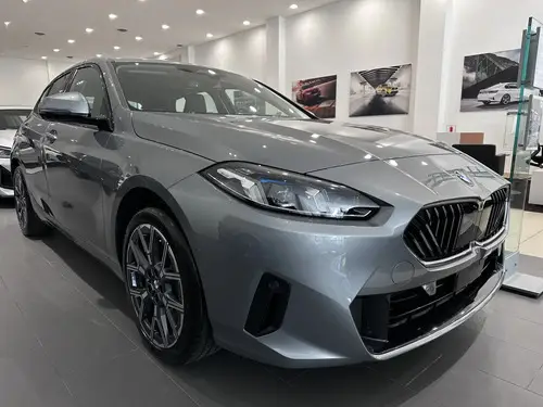 BMW 118i SportLine 2025