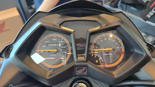 Honda CB 125F Naked 2025