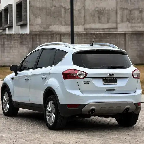 Ford Kuga 2.5 4X4 TREND L10 2013