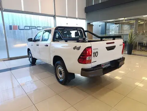 Toyota Hilux Pick-Up 2.4 Cd Dx 150cv 4x4 2023