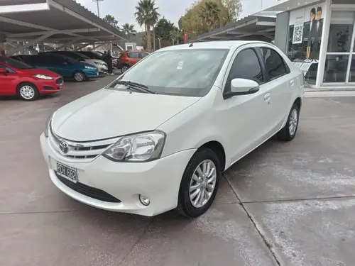 Toyota Etios 1.5 4p X 2015