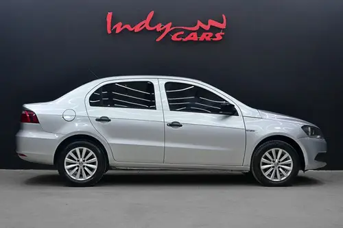 Volkswagen Voyage 1.6 GP I-Motion 2013