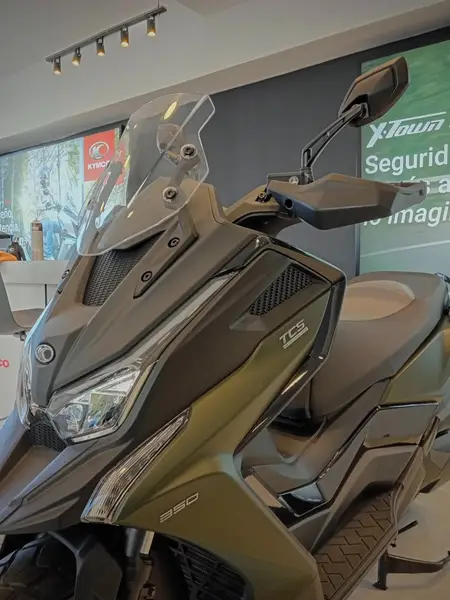 DTX 350 TCS Scooters 2026