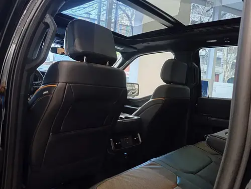 Ford F-150 5.0L V8 Tremor 4X4 At 2025