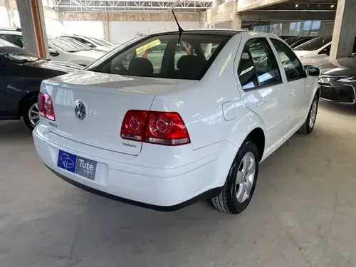 Volkswagen Bora 2.0 Trendline 115cv Tiptronic 2011